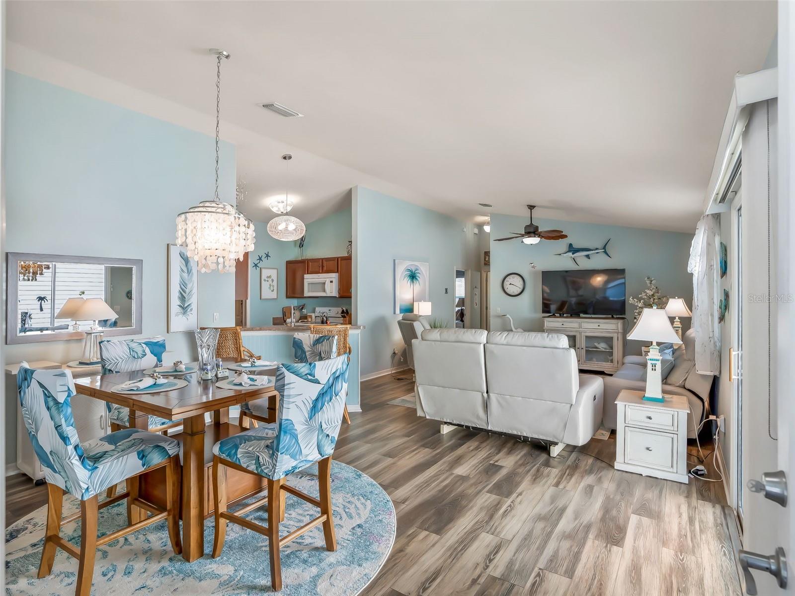 Image 7 of 40 For 3742 Viscaya Court