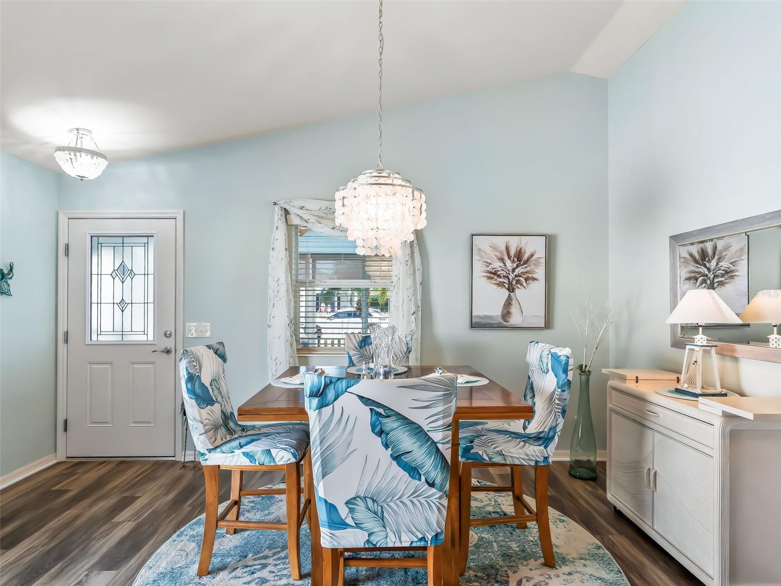 Image 9 of 40 For 3742 Viscaya Court