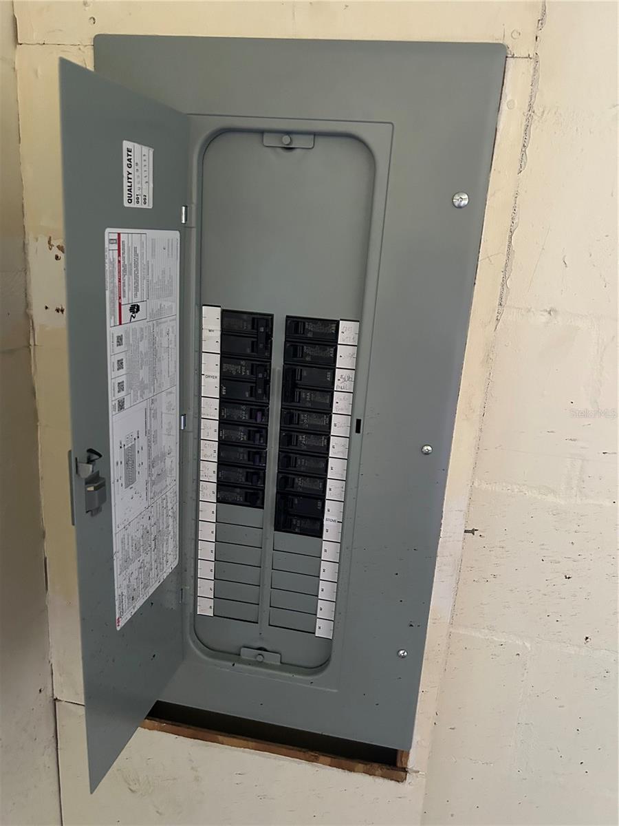 Image 11 of 28 For 20621 Highway 42