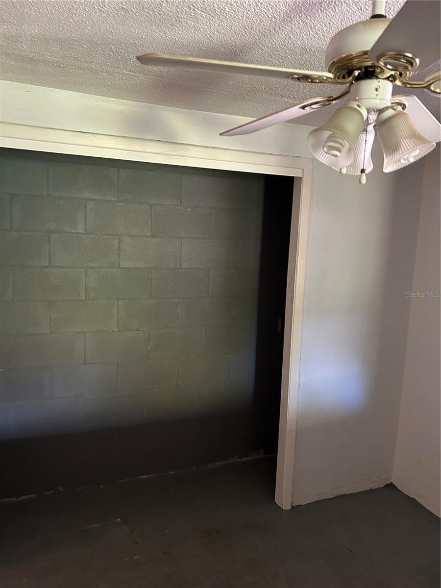 Image 17 of 28 For 20621 Highway 42