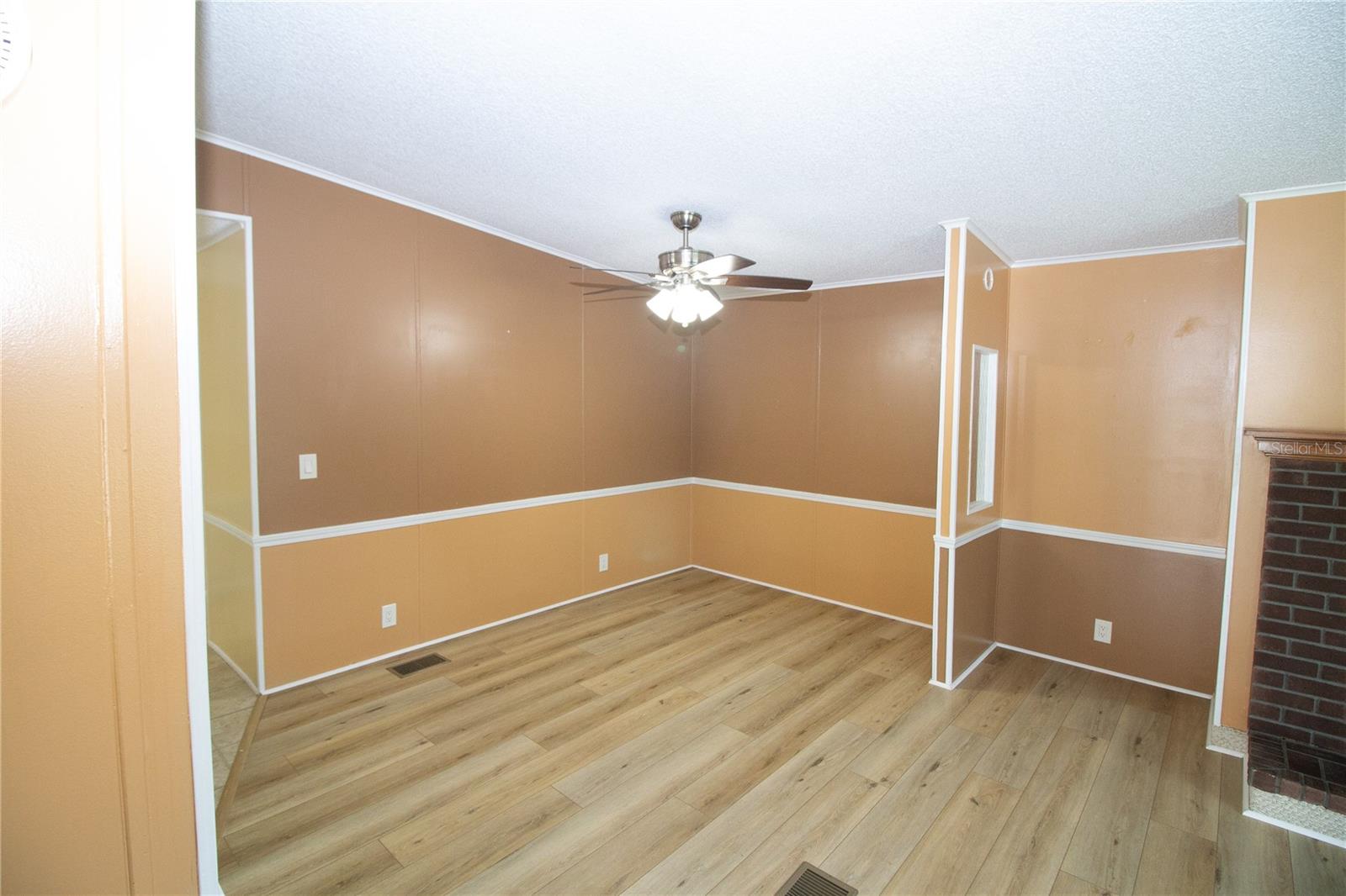 Image 20 of 34 For 1664 Elkhart Circle