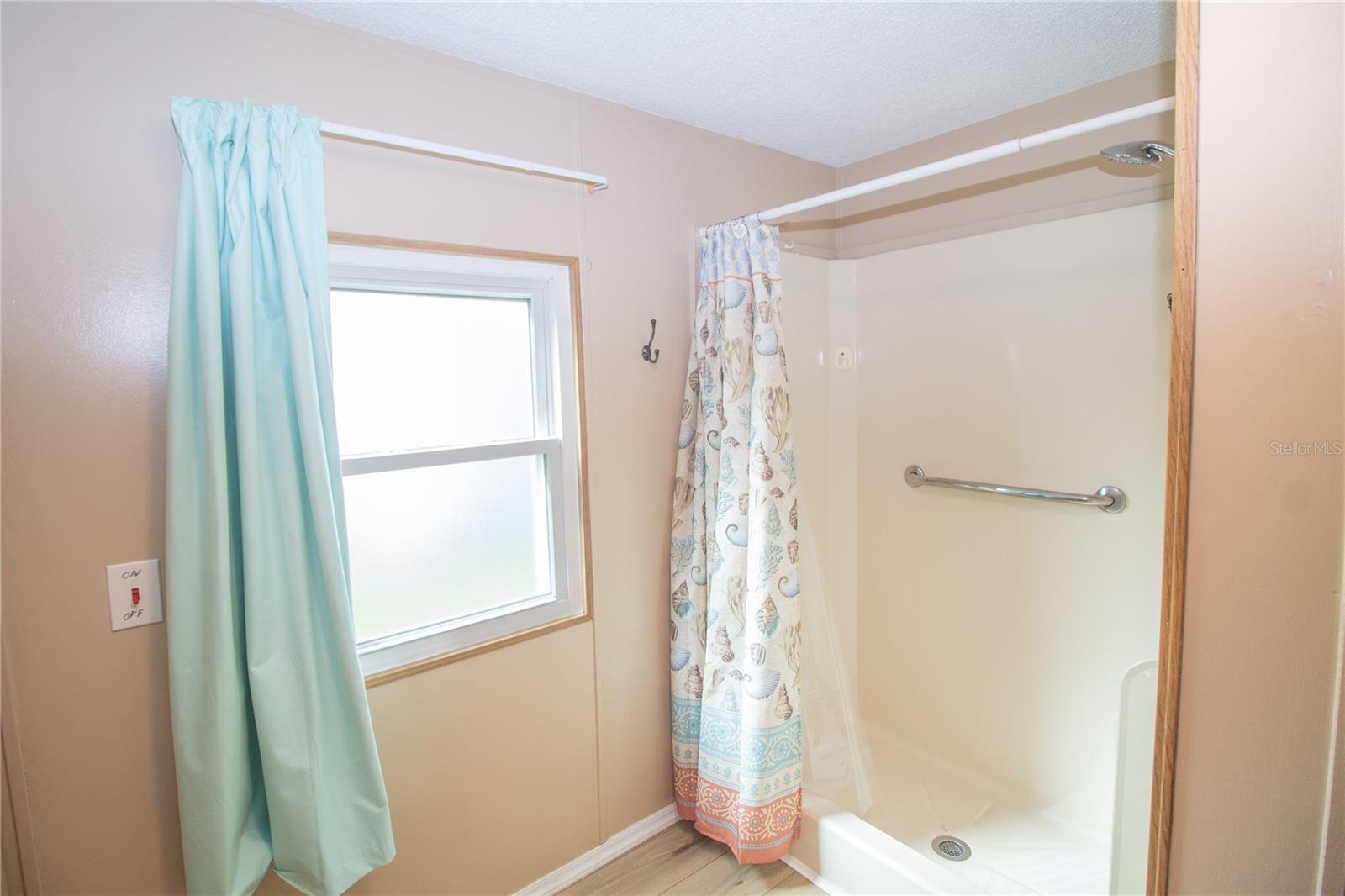 Image 9 of 34 For 1664 Elkhart Circle