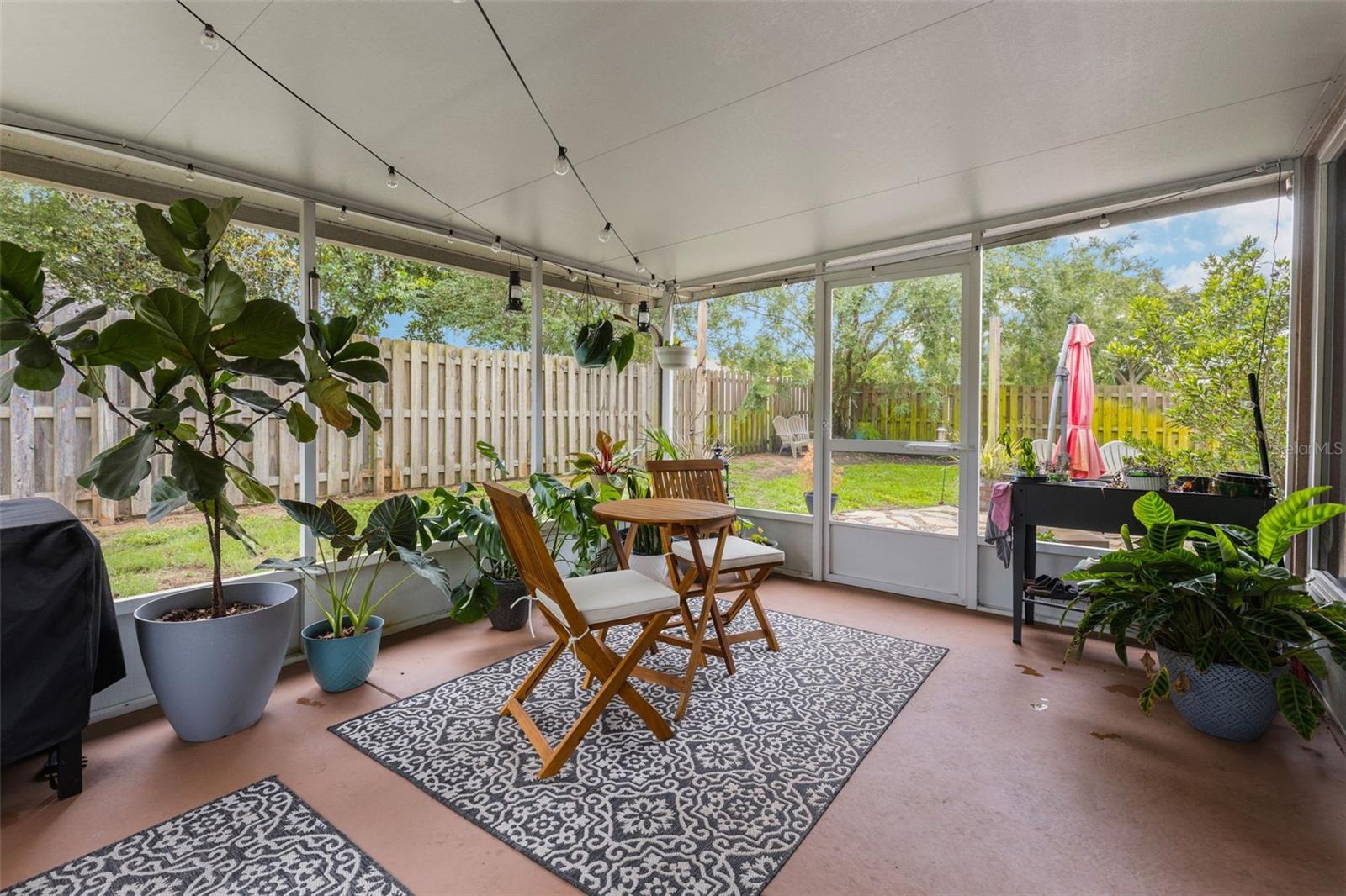 Image 31 of 35 For 1095 Club Hills Drive