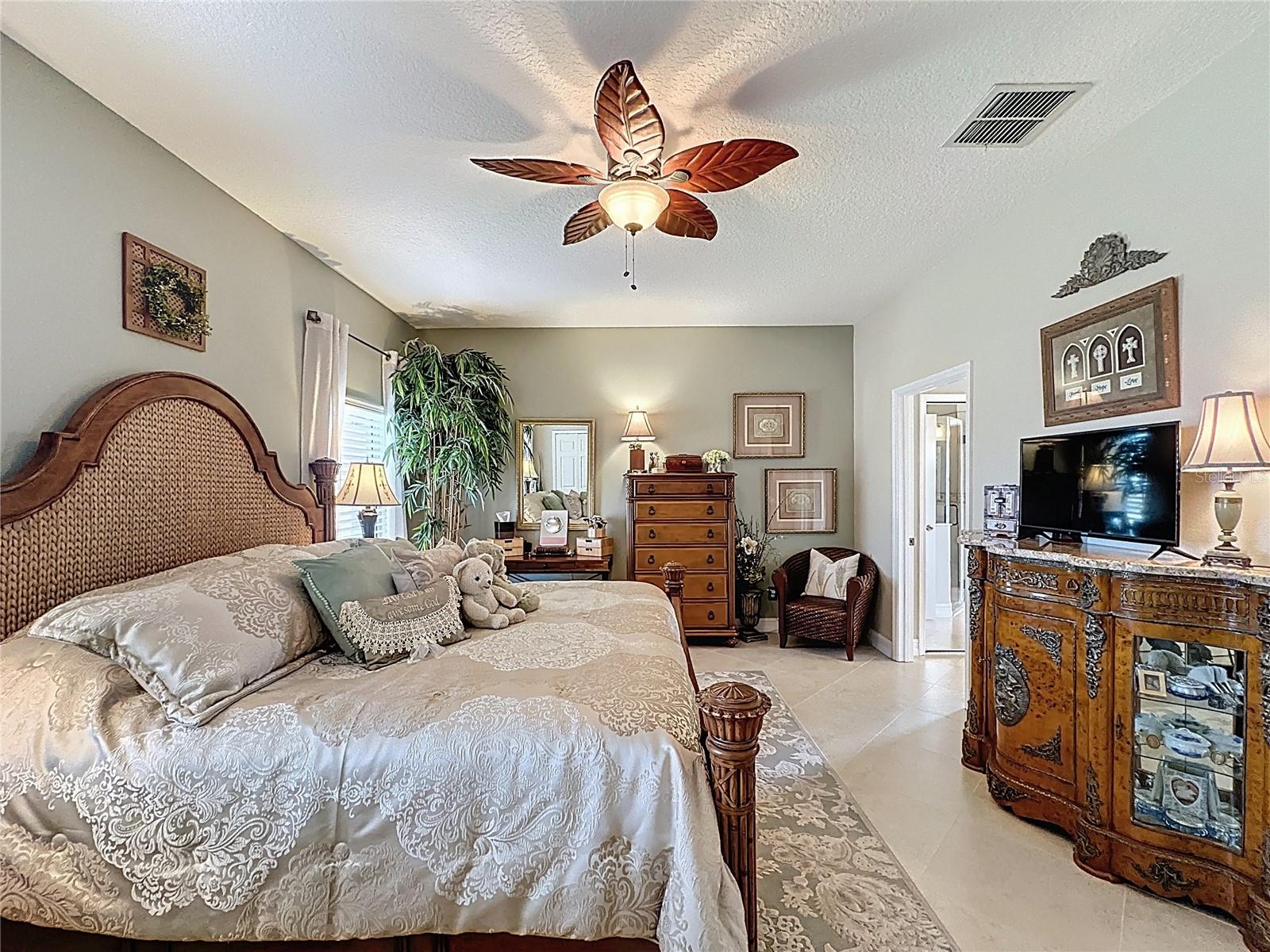 Image 60 of 71 For 5000 Long Meadow Drive