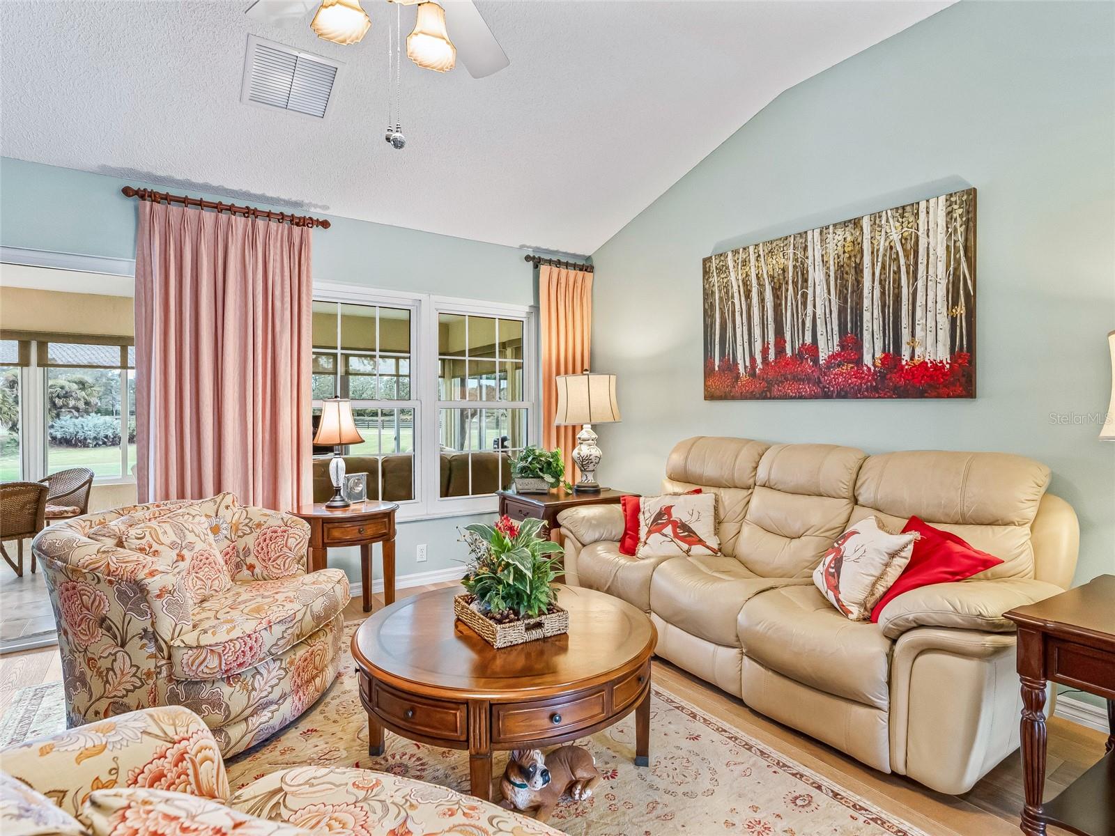 Image 11 of 51 For 2220 Margarita Drive