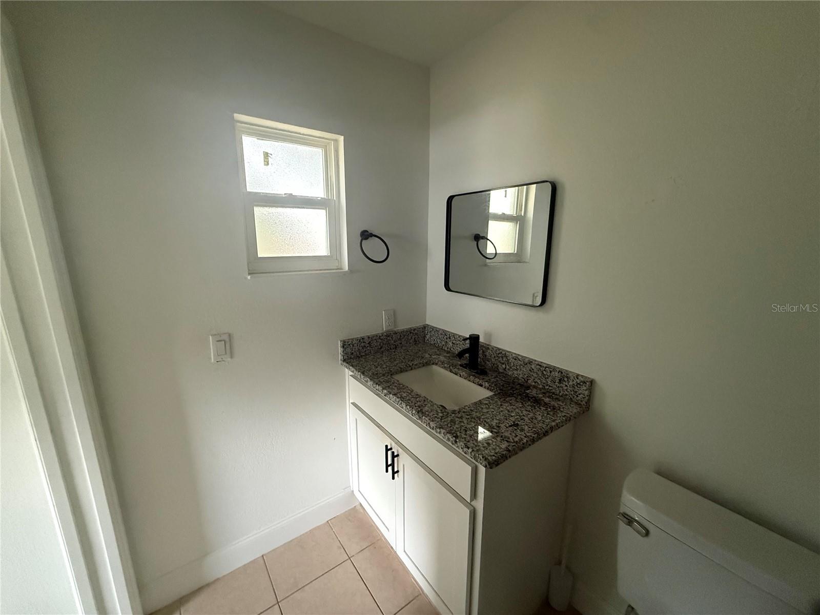 Image 13 of 22 For 859 Cr 541  