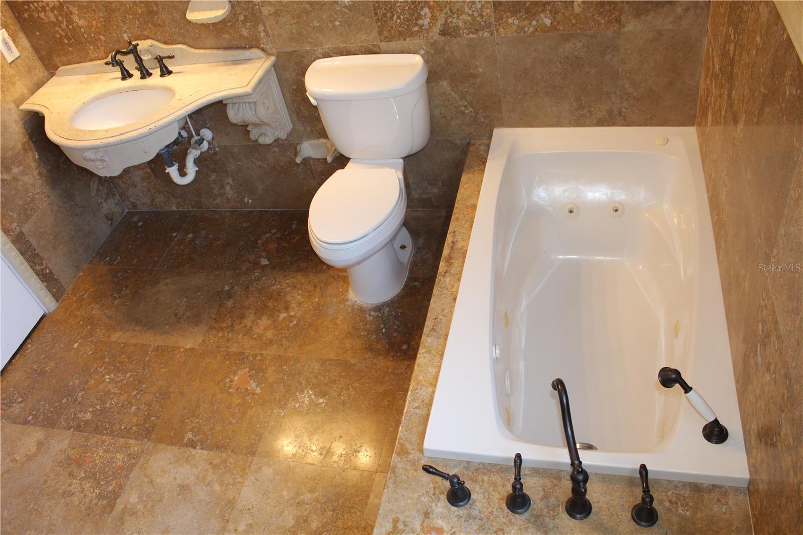 Image 39 of 80 For 13019 Summerlake Way