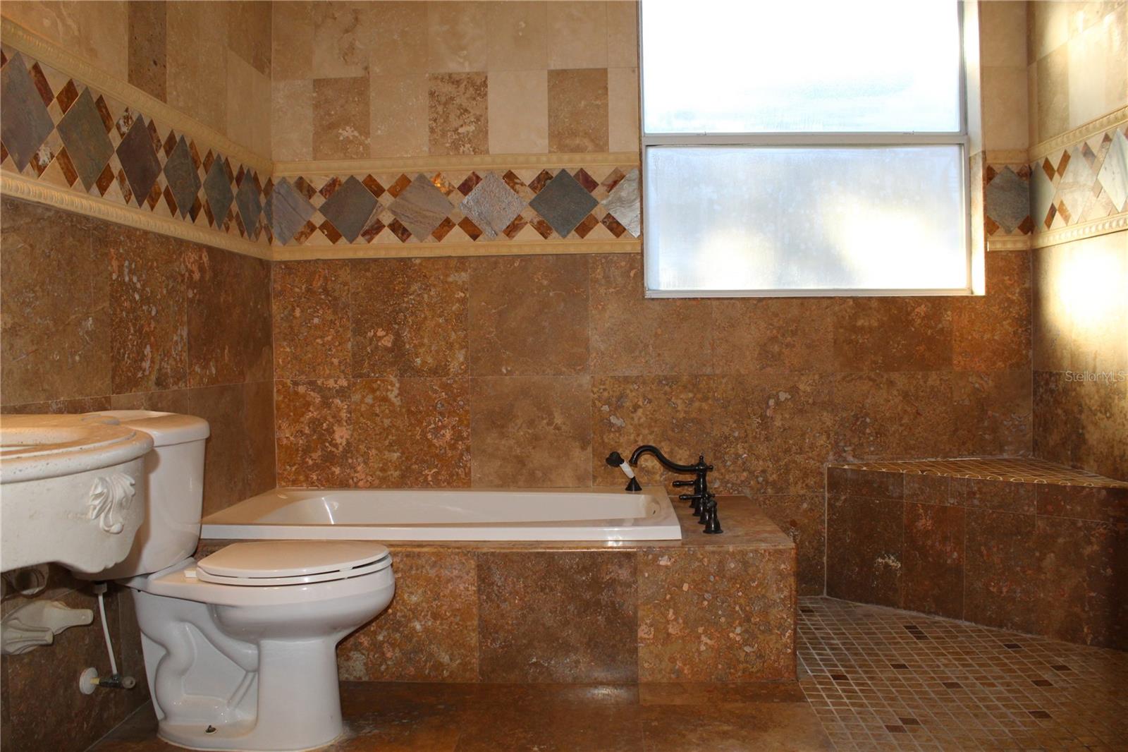 Image 40 of 80 For 13019 Summerlake Way