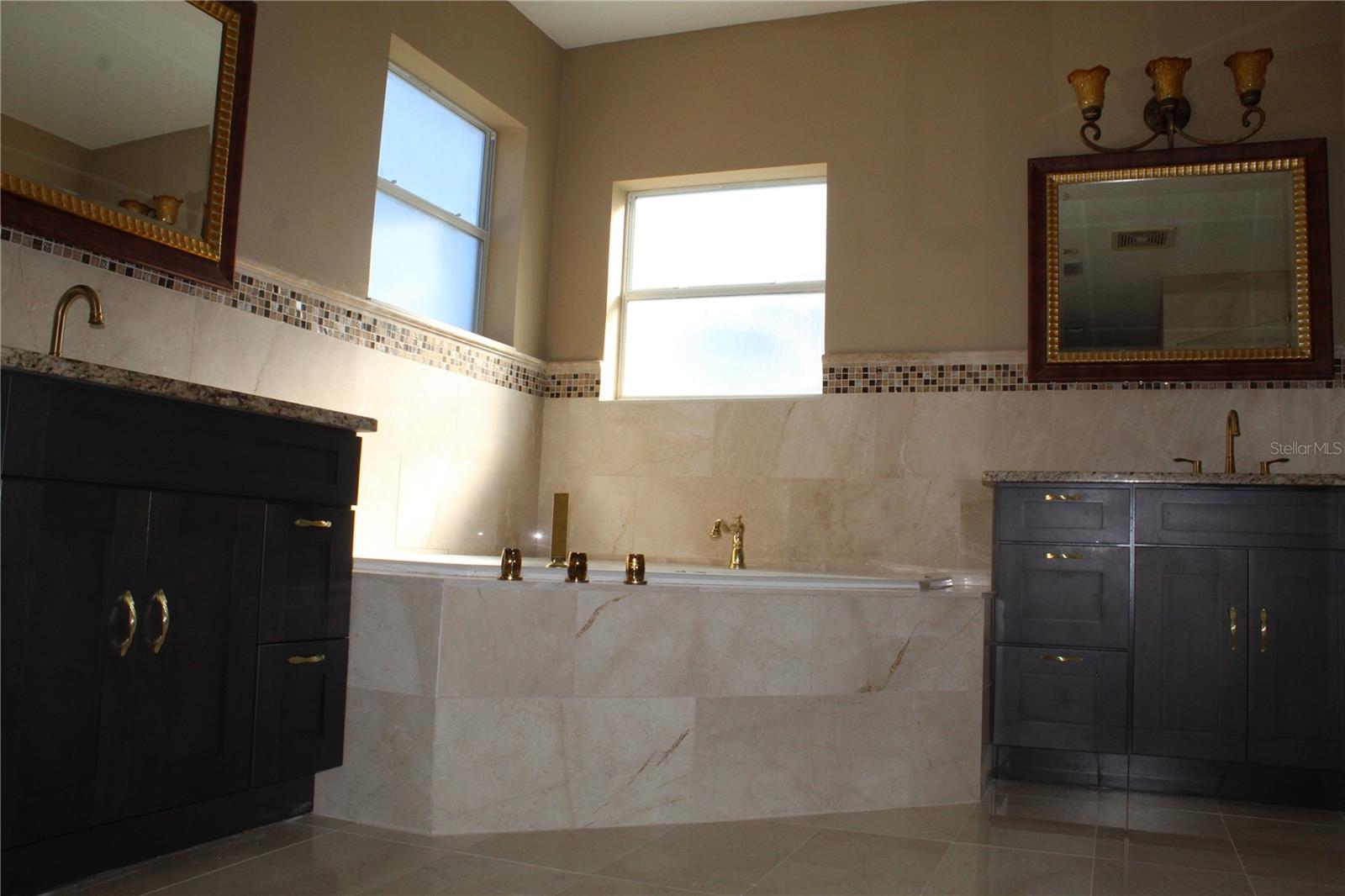 Image 61 of 80 For 13019 Summerlake Way