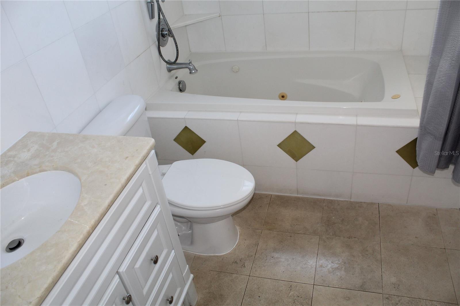 Image 73 of 80 For 13019 Summerlake Way