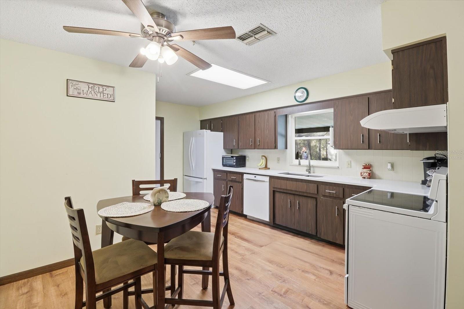 Image 11 of 46 For 6585 Holly Street