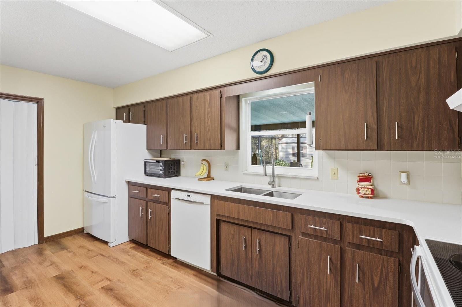 Image 12 of 46 For 6585 Holly Street