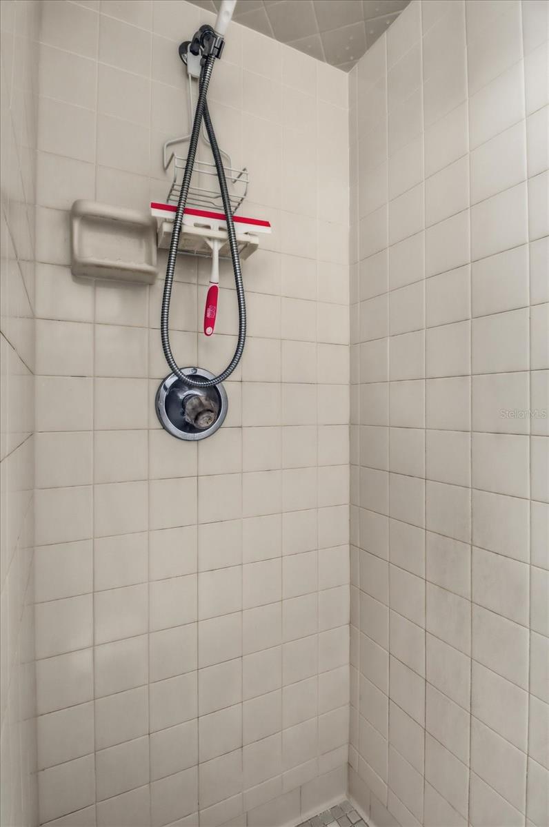 Image 24 of 46 For 6585 Holly Street