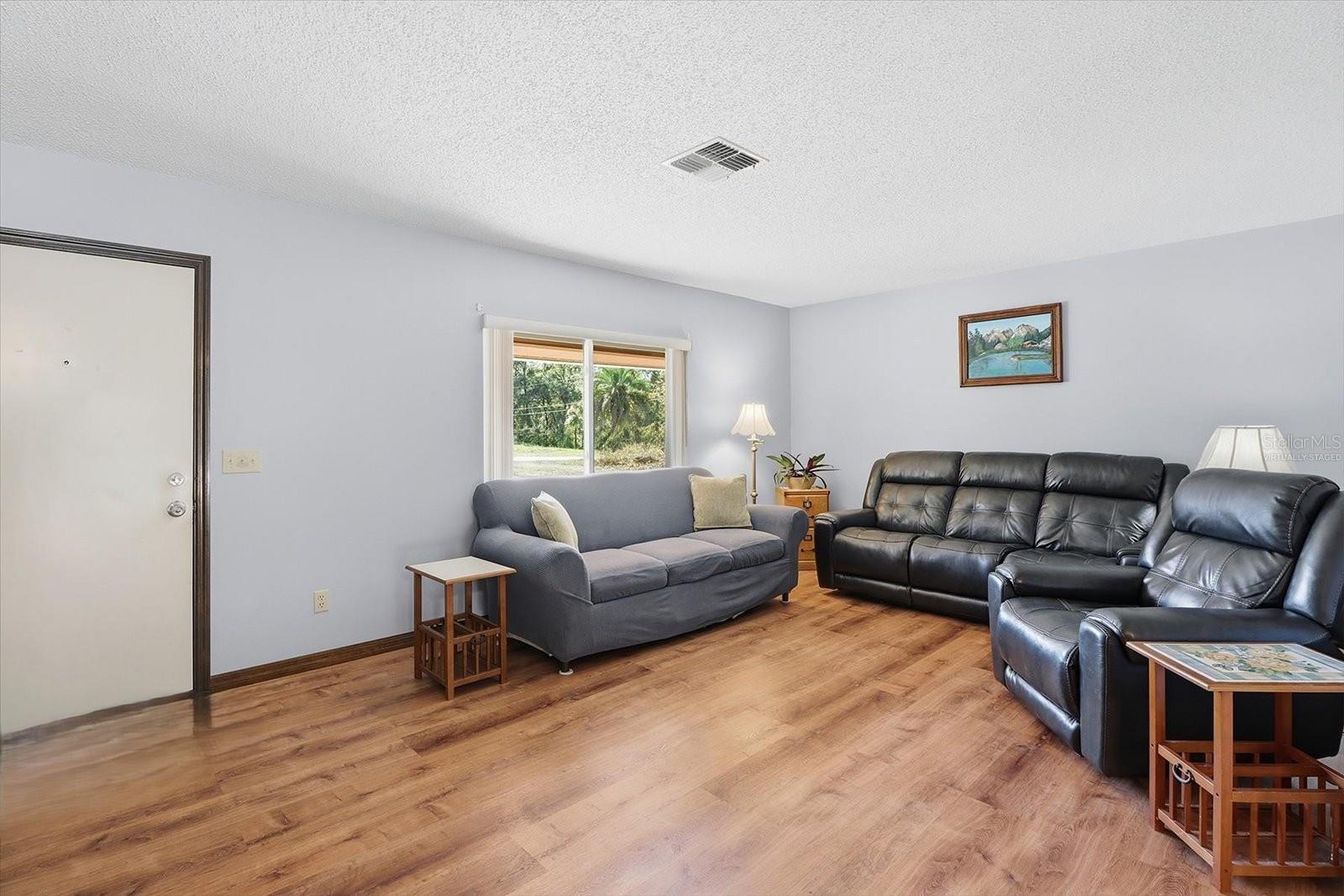 Image 7 of 46 For 6585 Holly Street