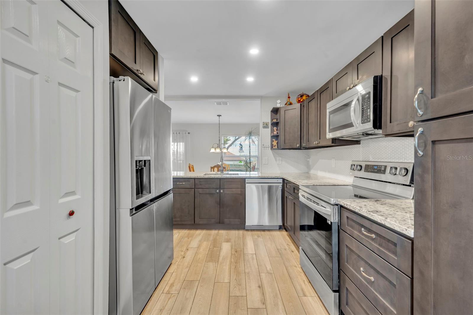 Image 13 of 29 For 3534 Rollingbrook Street