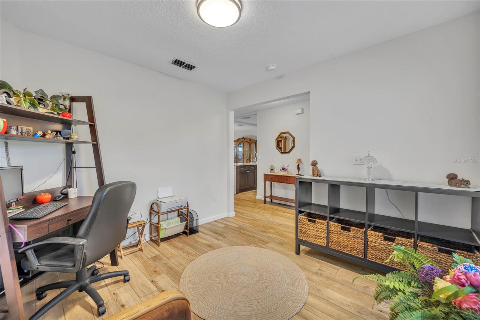 Image 5 of 29 For 3534 Rollingbrook Street