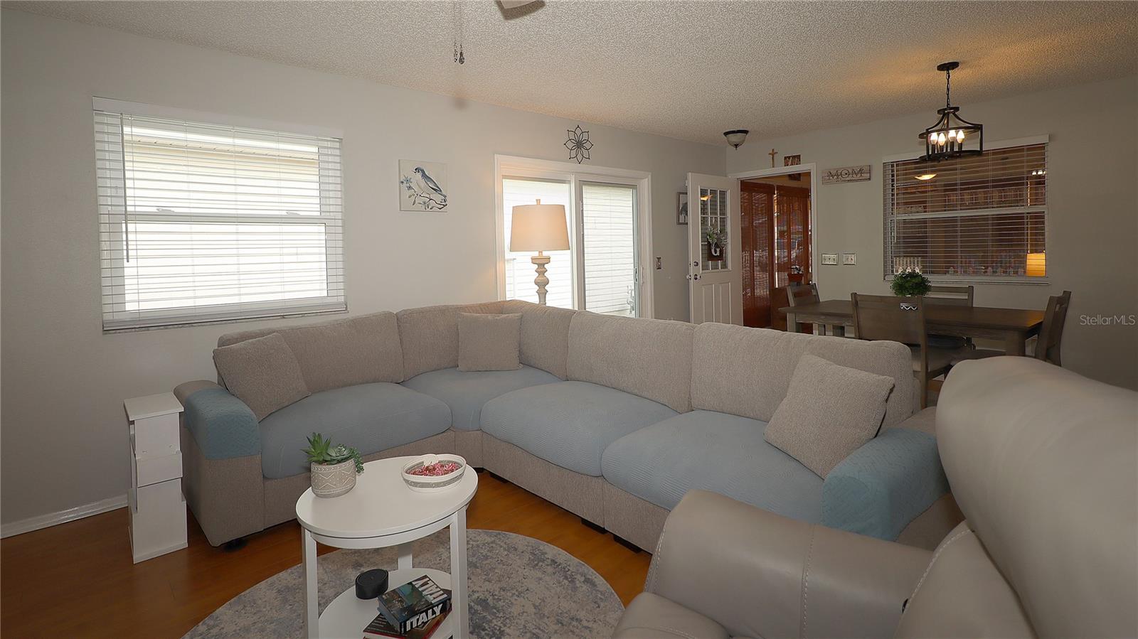 Image 15 of 36 For 1952 Montrose Court