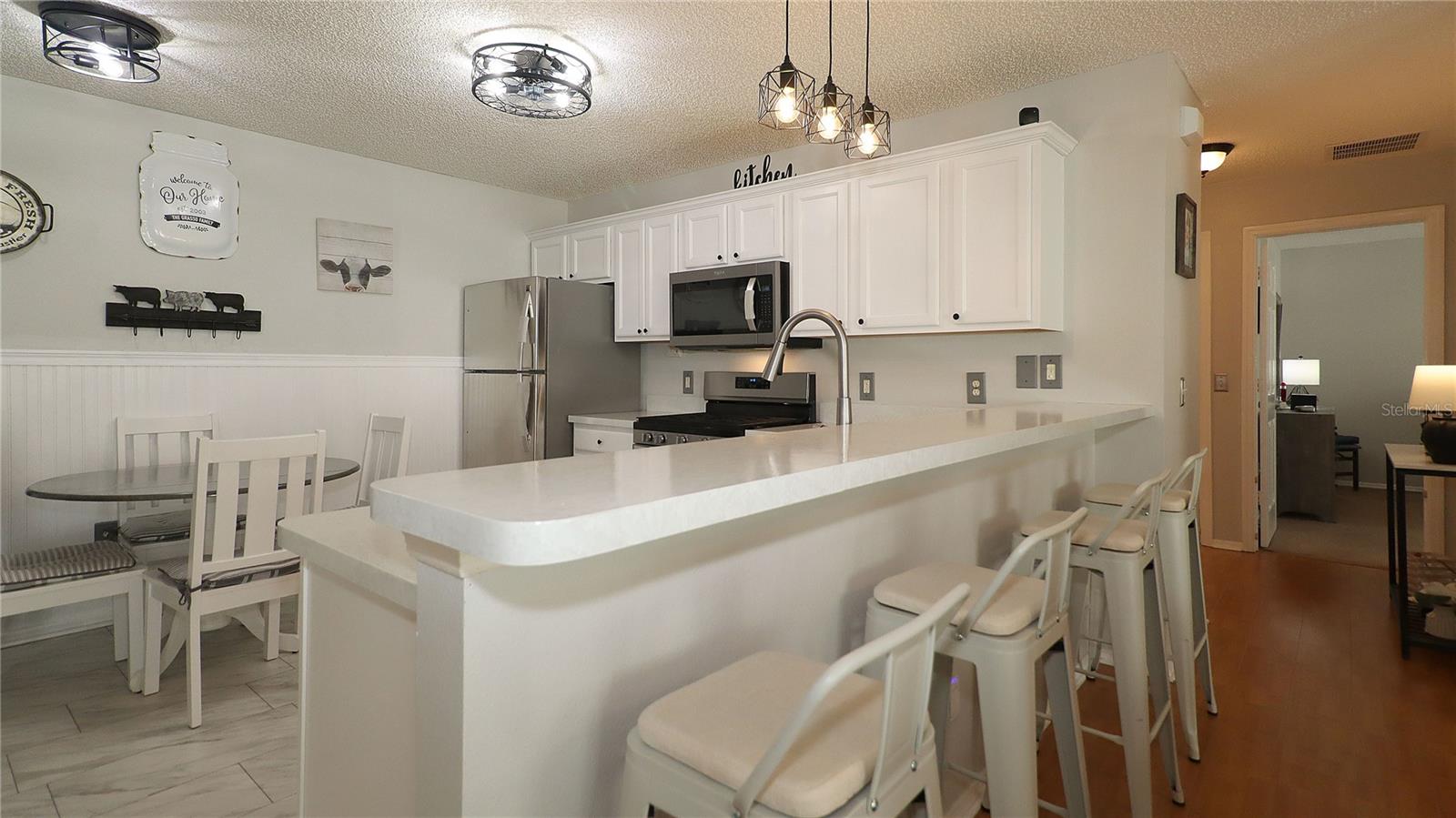 Image 22 of 36 For 1952 Montrose Court