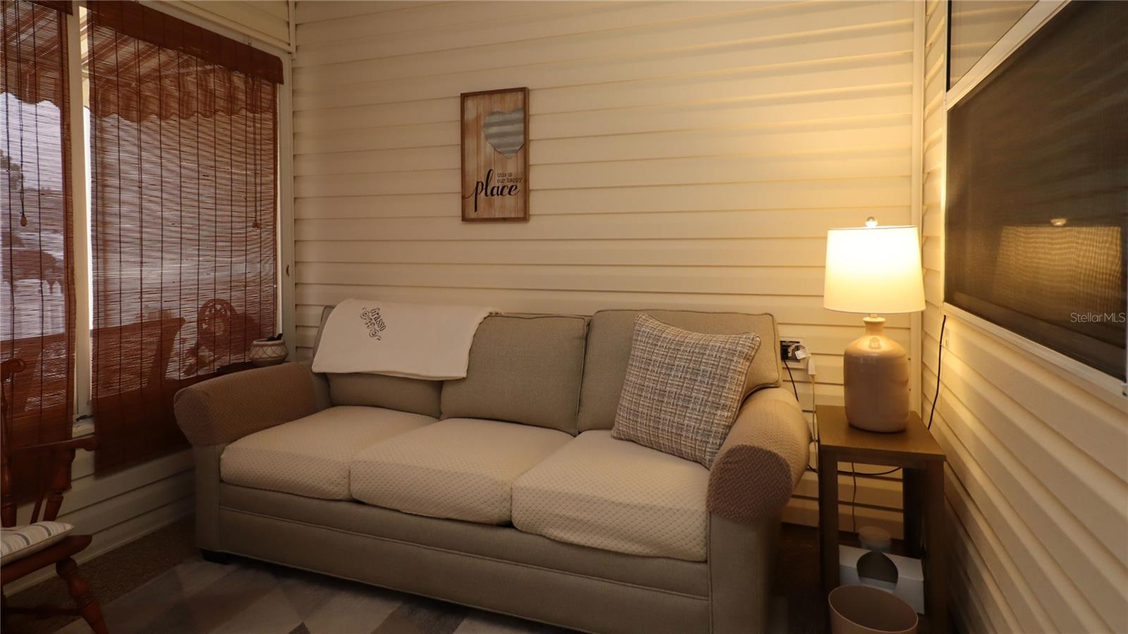 Image 8 of 36 For 1952 Montrose Court