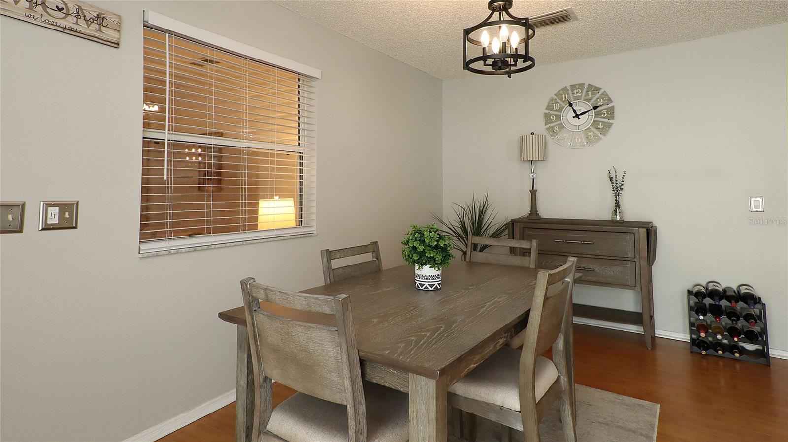 Image 9 of 36 For 1952 Montrose Court