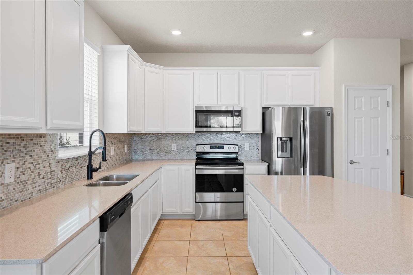 Image 5 of 34 For 3467 Buoy Circle