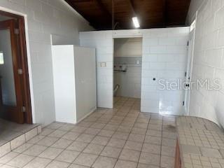 Image 11 of 18 For 201 Lee Street