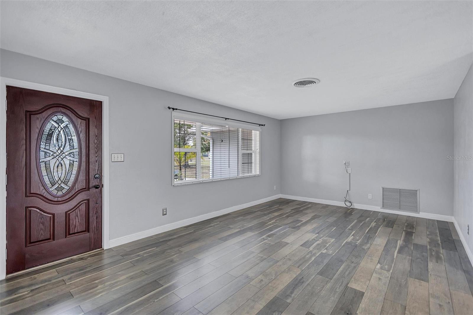 Image 5 of 38 For 2544 Burnice Drive