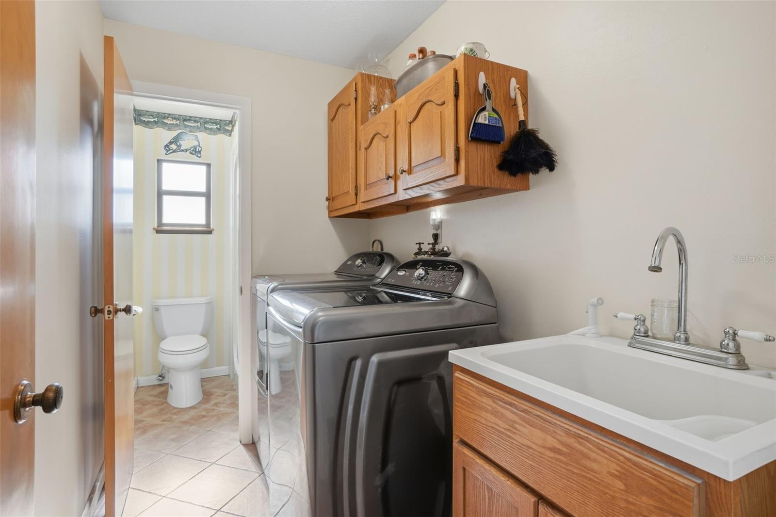 Image 25 of 45 For 40700 Long Island Drive