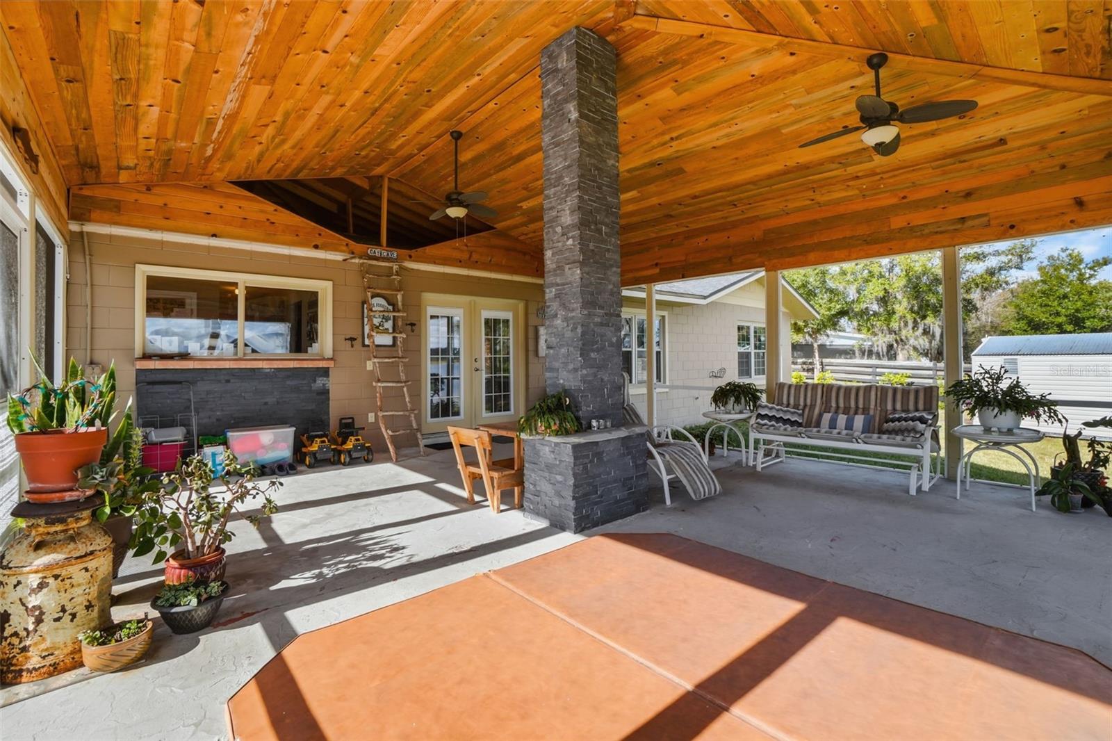 Image 30 of 45 For 40700 Long Island Drive