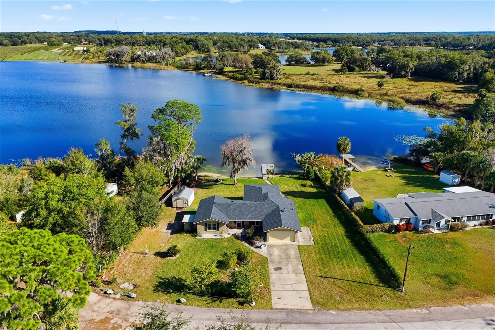 Image 38 of 45 For 40700 Long Island Drive