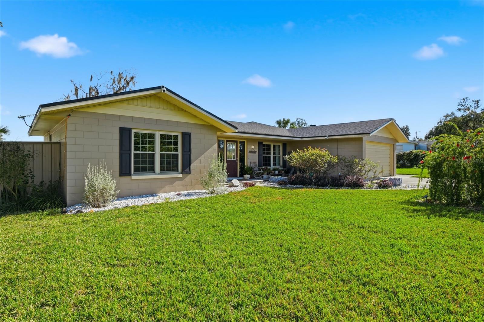 Image 5 of 45 For 40700 Long Island Drive