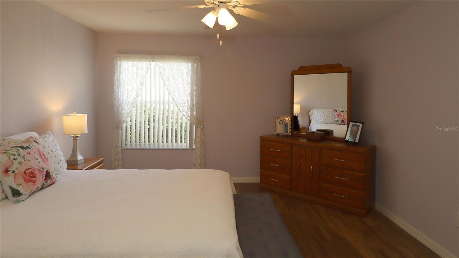 Image 21 of 41 For 17716 89th Milford Avenue