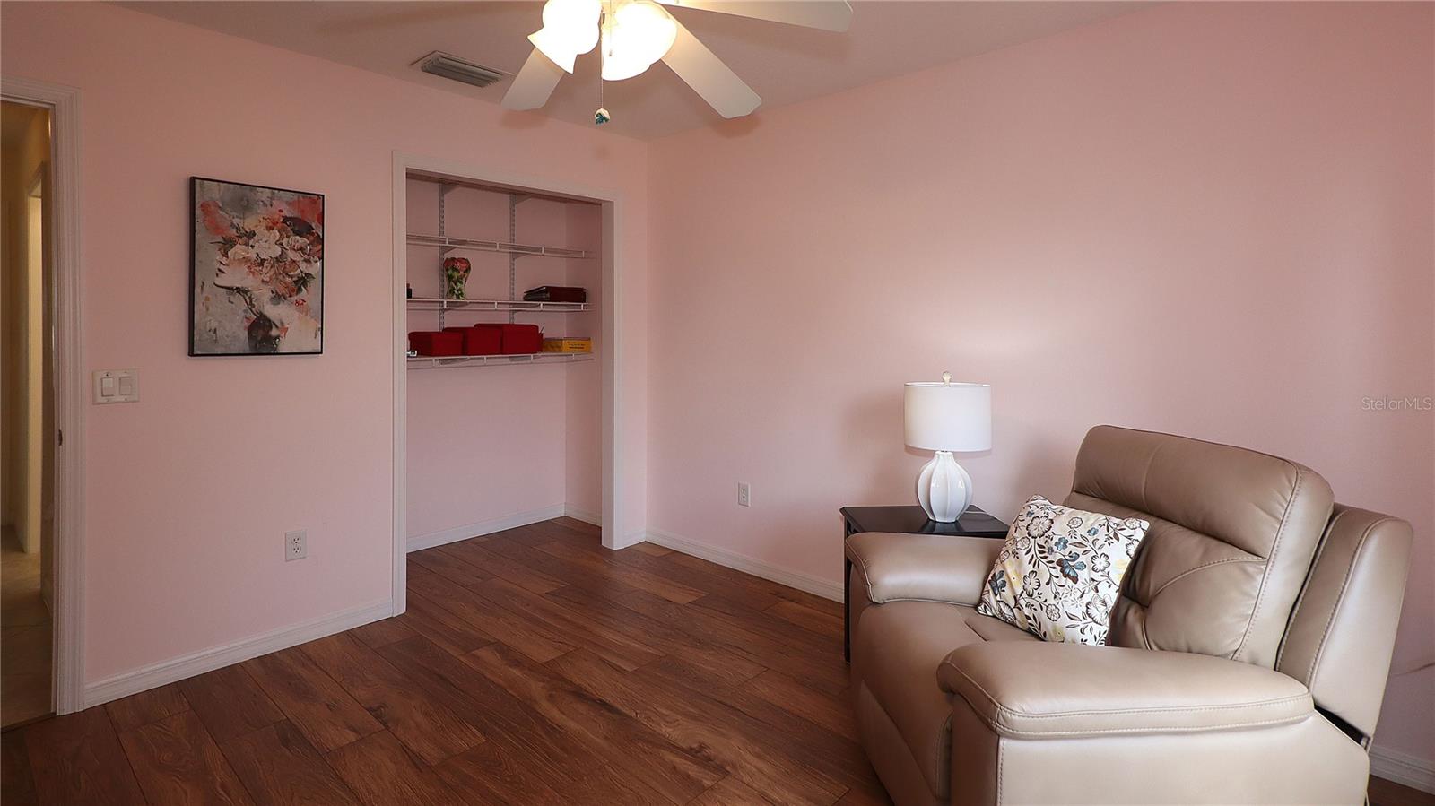 Image 25 of 41 For 17716 89th Milford Avenue