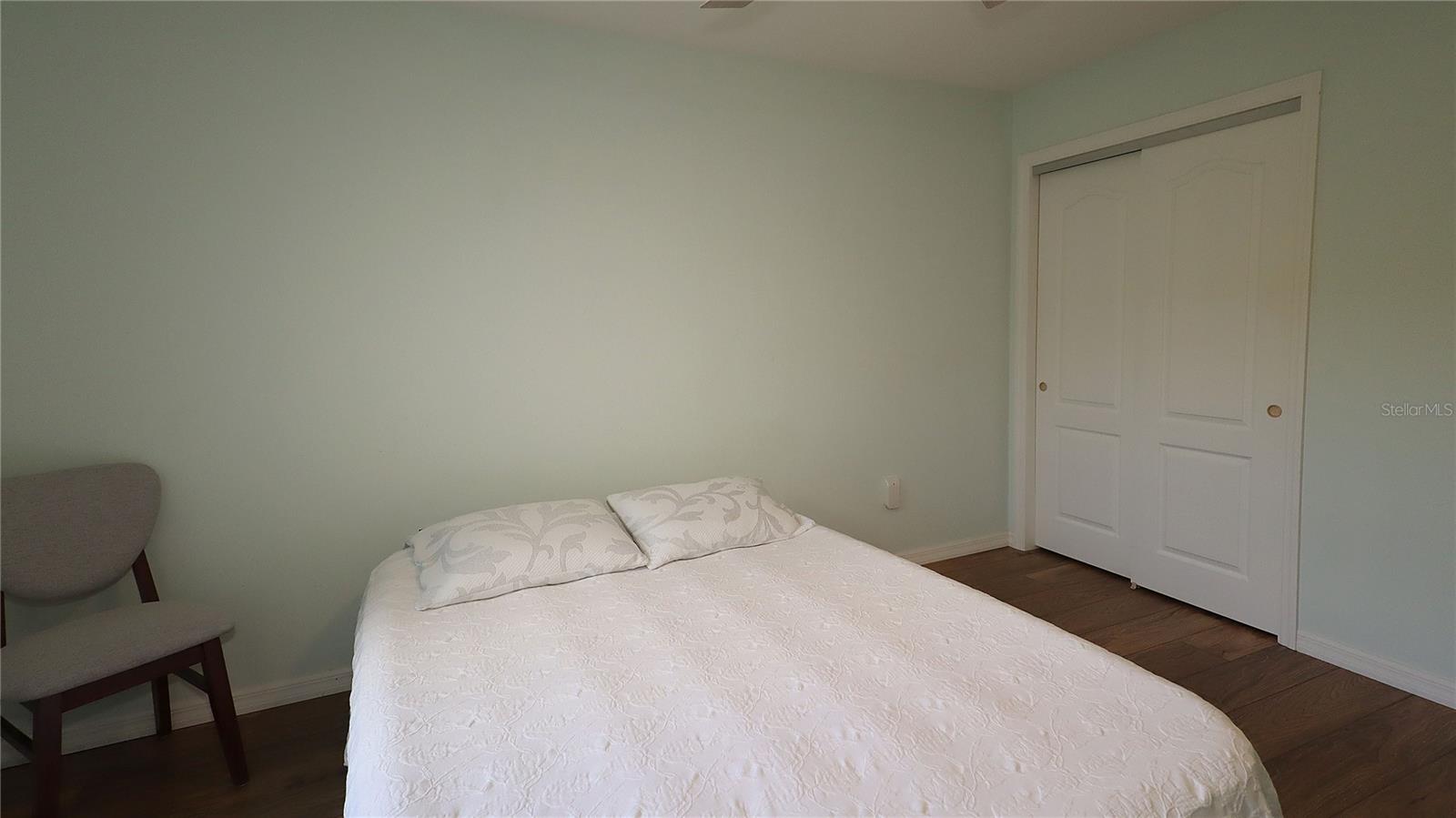 Image 32 of 41 For 17716 89th Milford Avenue