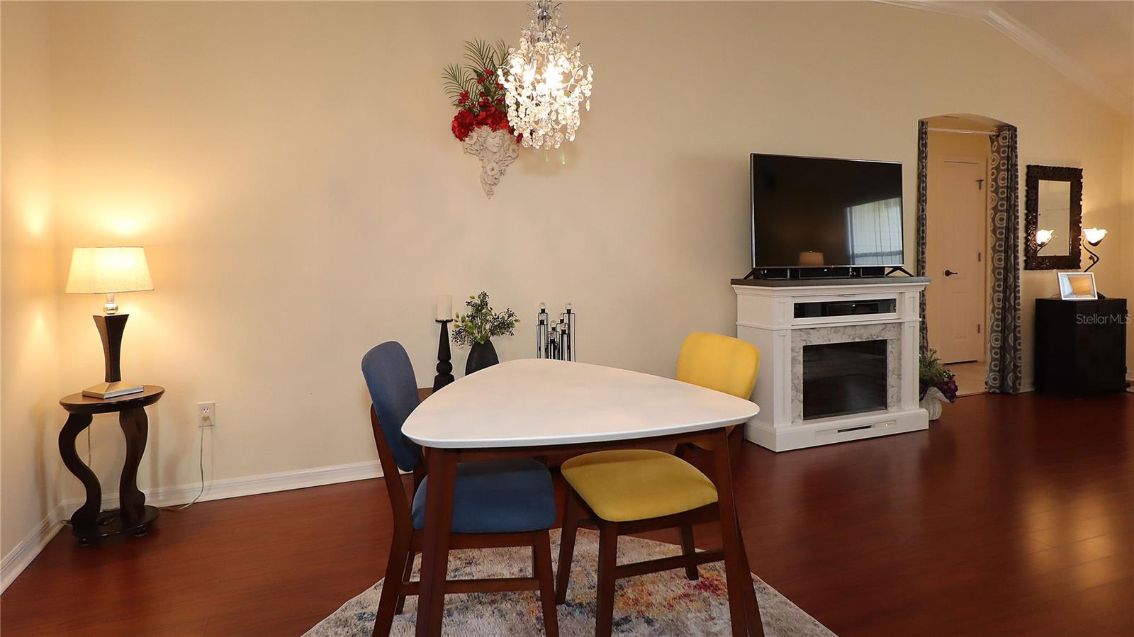 Image 9 of 41 For 17716 89th Milford Avenue