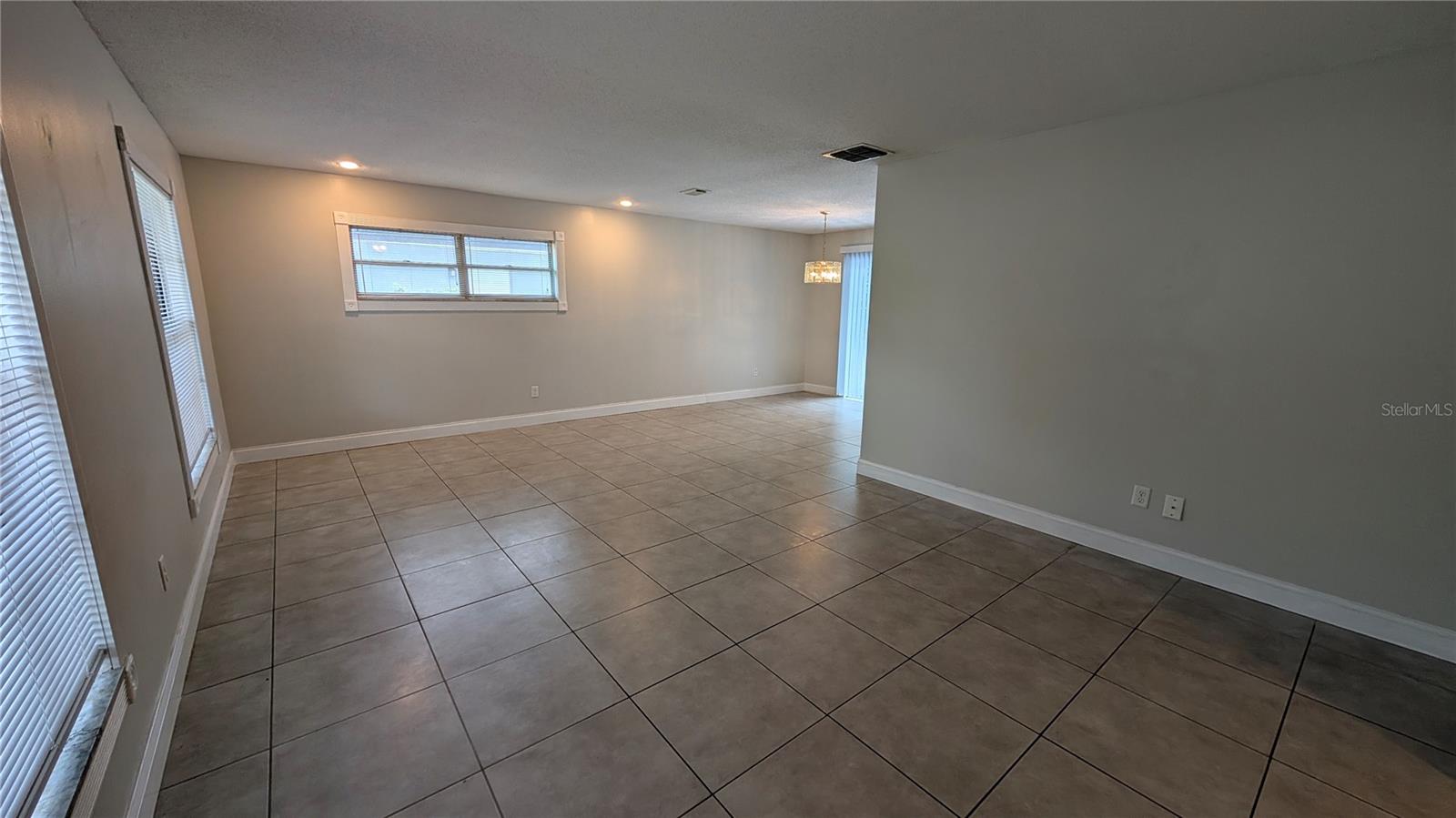 Image 2 of 13 For 607 Parkwood Avenue