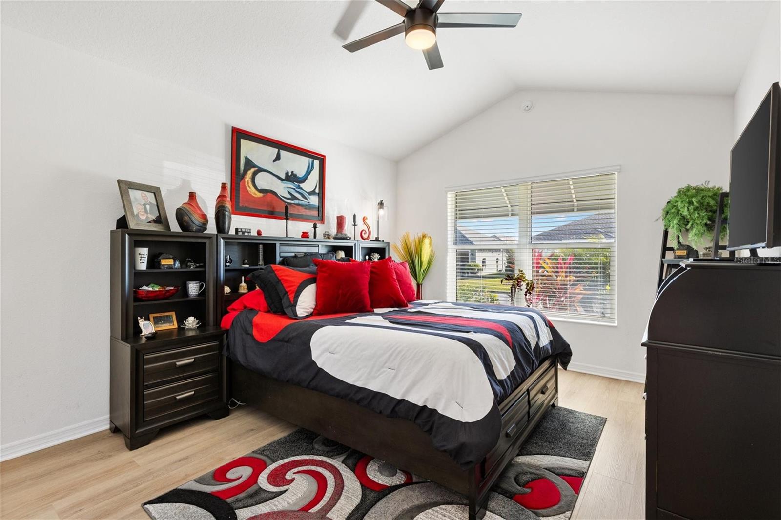 Image 11 of 29 For 7004 Minchew Circle