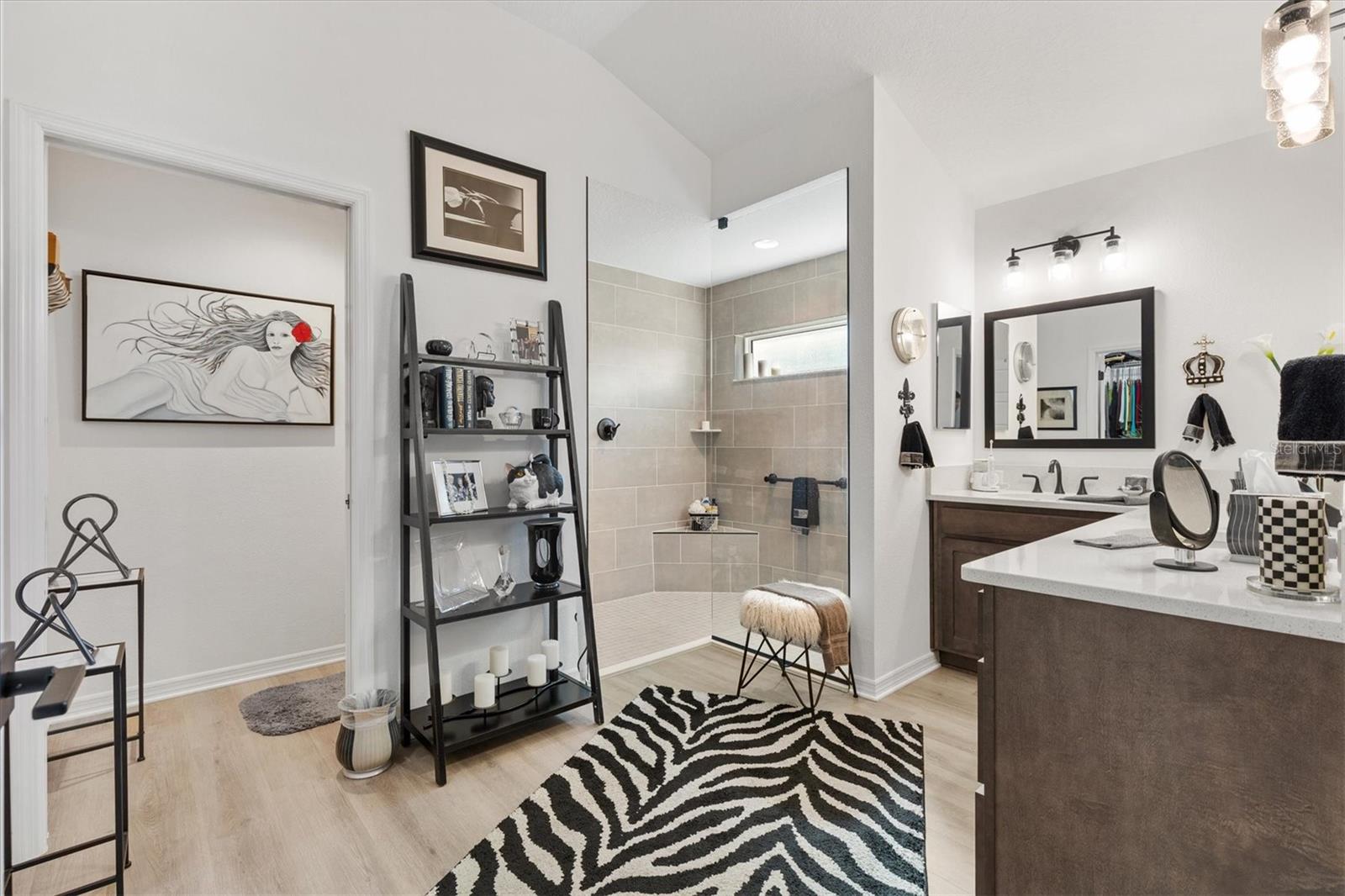 Image 14 of 29 For 7004 Minchew Circle