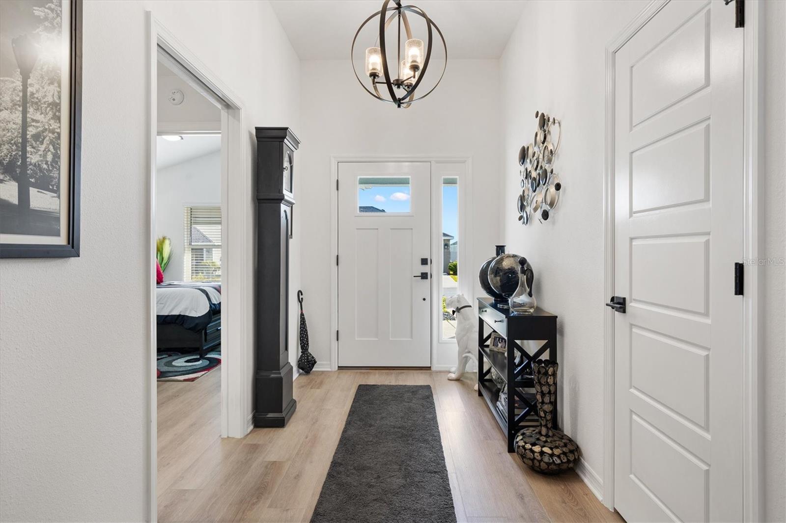 Image 3 of 29 For 7004 Minchew Circle