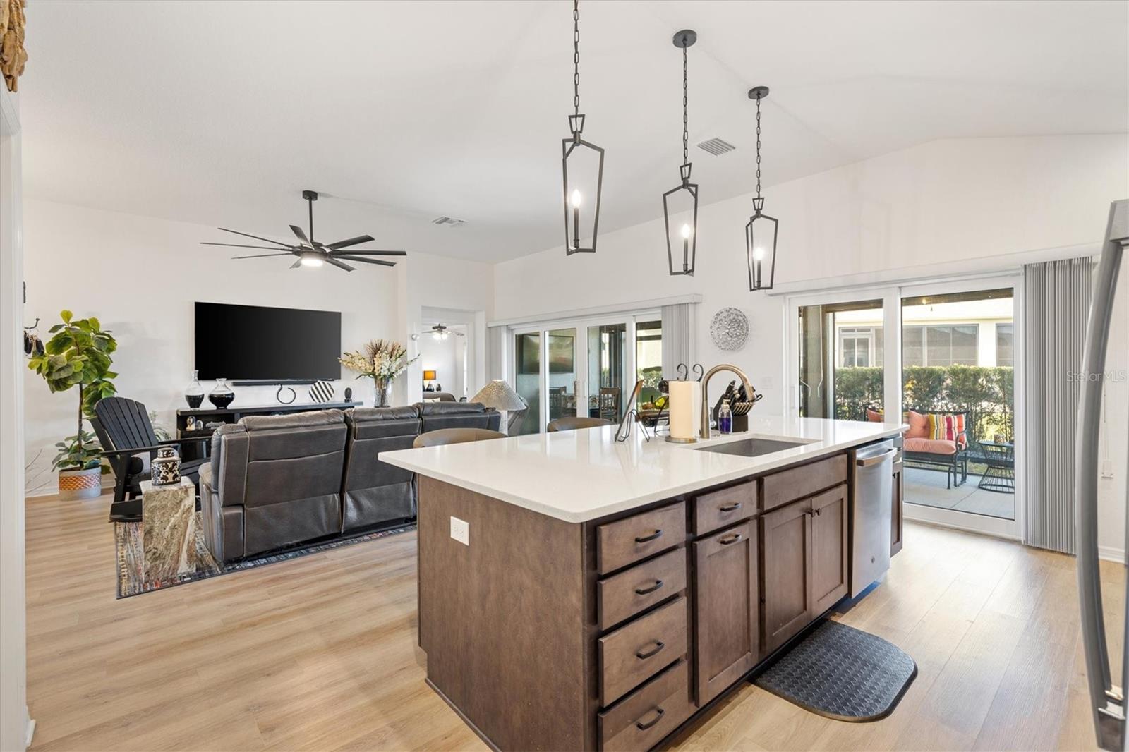 Image 8 of 29 For 7004 Minchew Circle