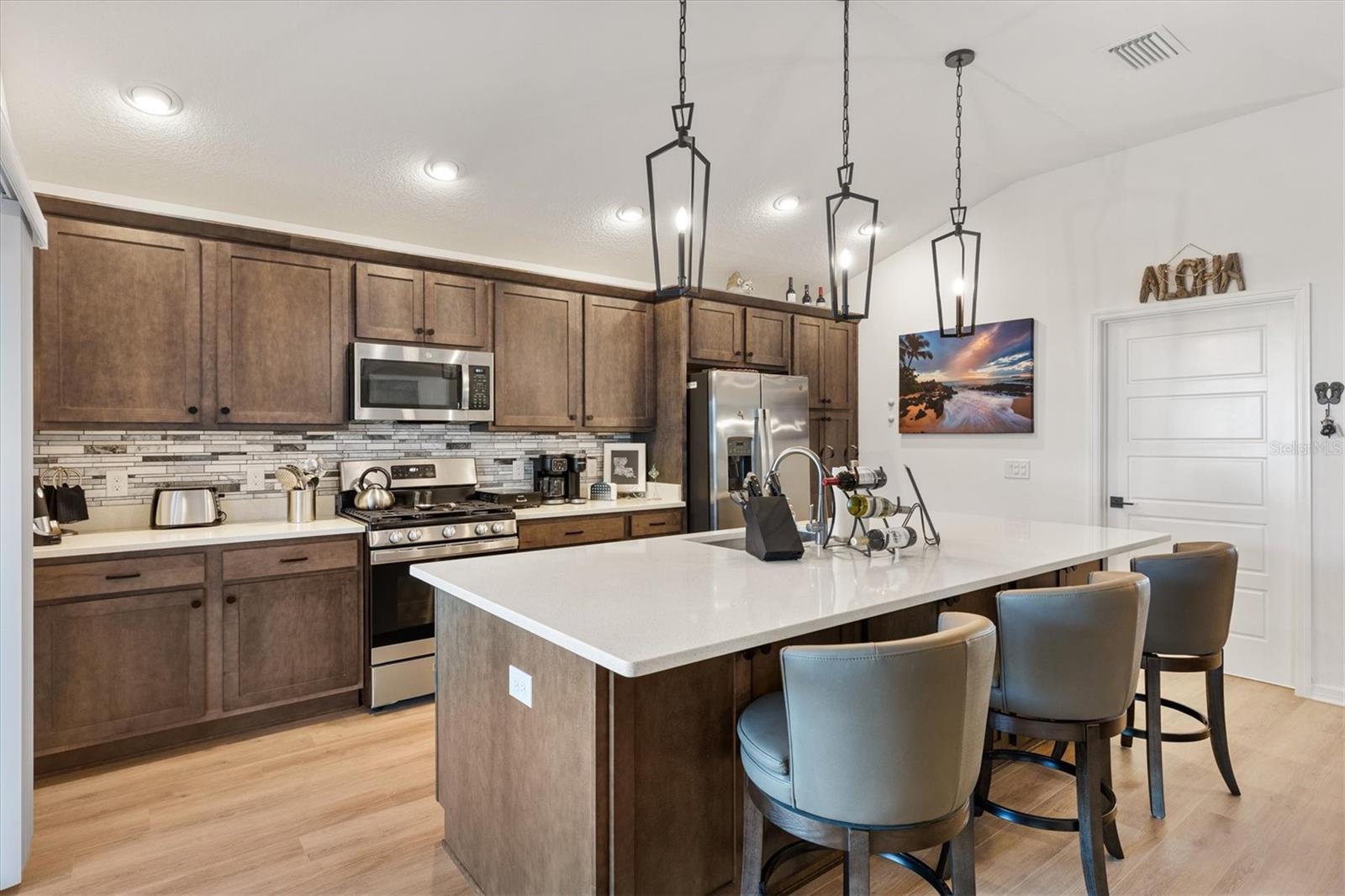 Image 9 of 29 For 7004 Minchew Circle