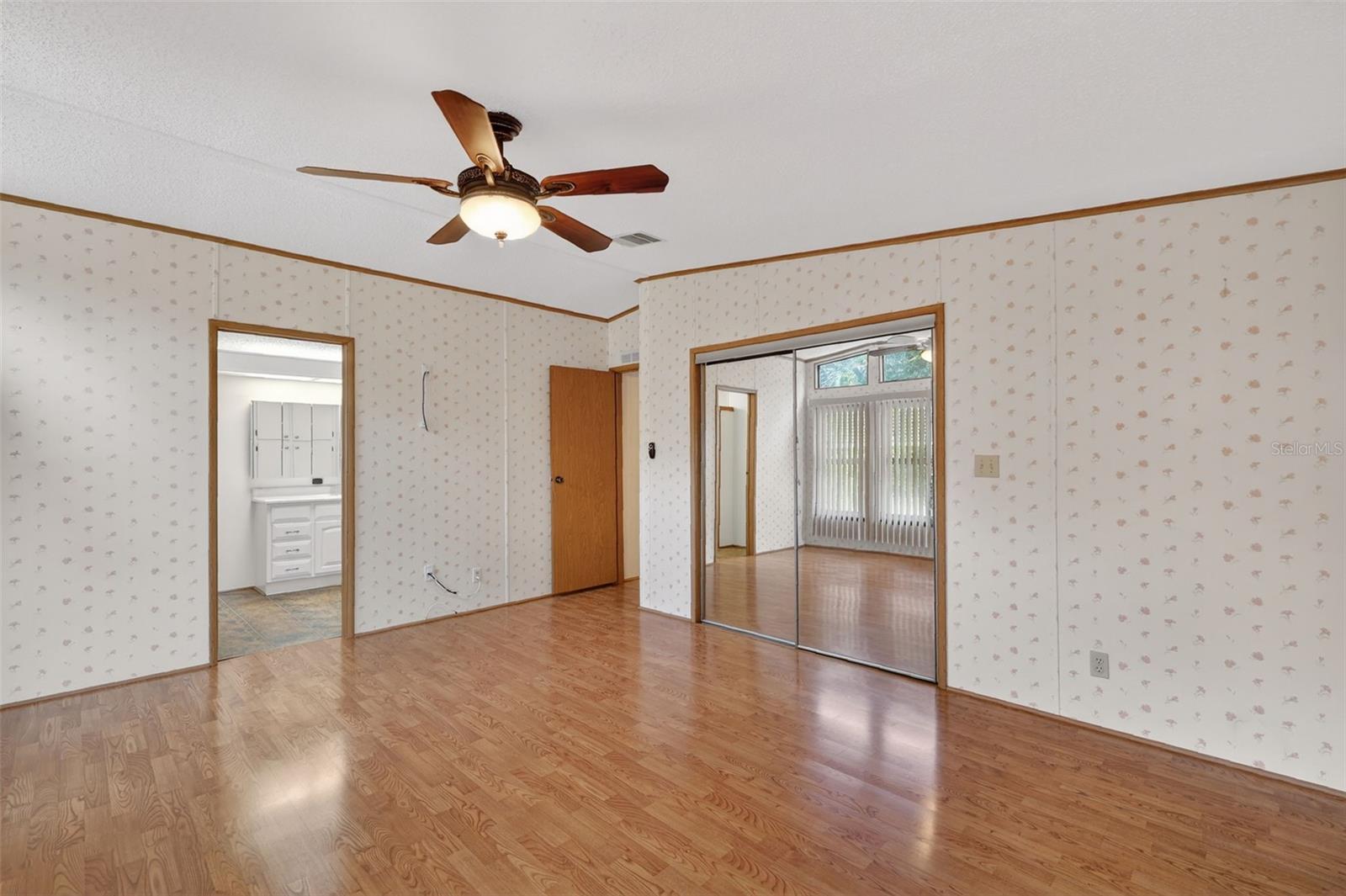 Image 16 of 29 For 3913 Citrus Circle 236