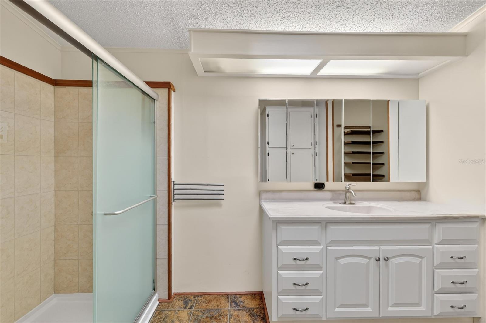 Image 17 of 29 For 3913 Citrus Circle 236