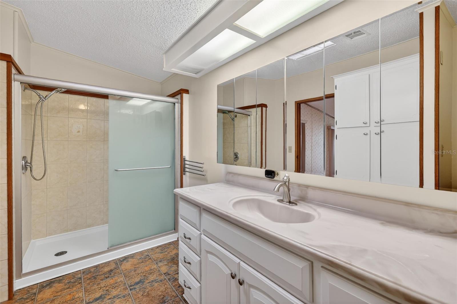 Image 18 of 29 For 3913 Citrus Circle 236