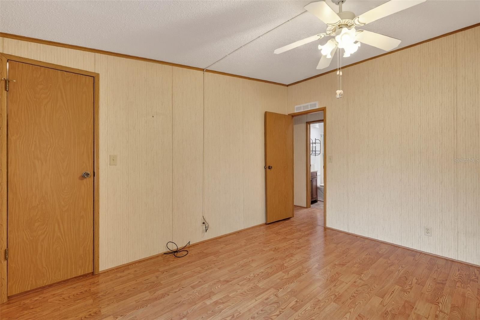 Image 21 of 29 For 3913 Citrus Circle 236