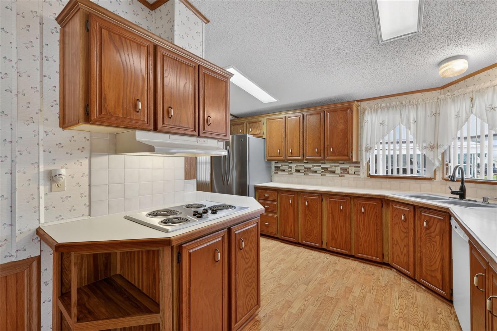 Image 7 of 29 For 3913 Citrus Circle 236