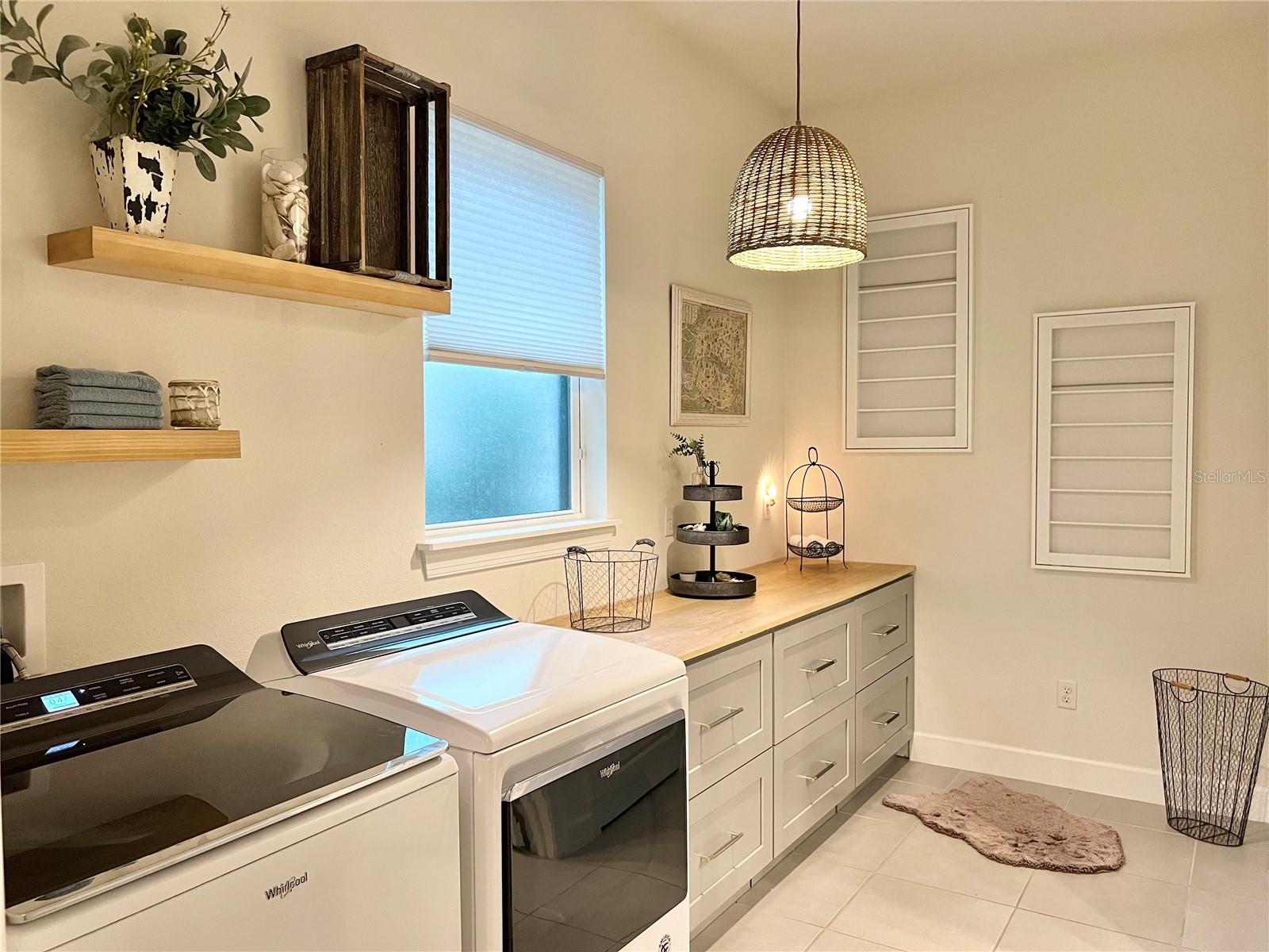 Image 24 of 33 For 2337 Clemblue Road