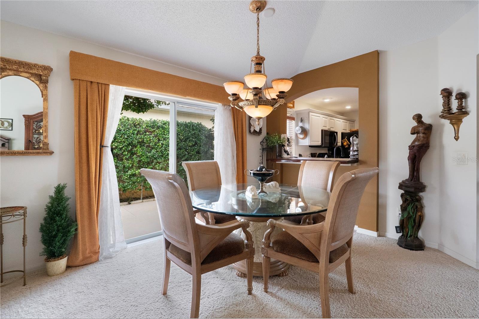 Image 14 of 36 For 2858 Leicester Terrace