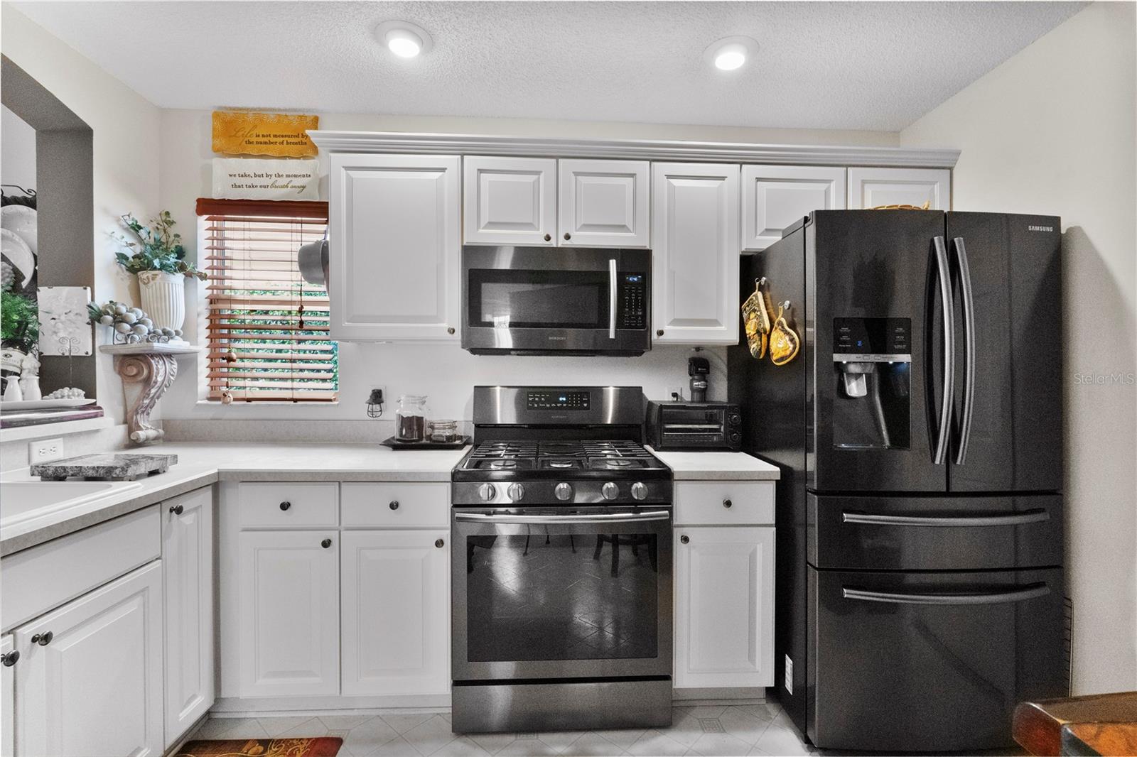 Image 8 of 36 For 2858 Leicester Terrace