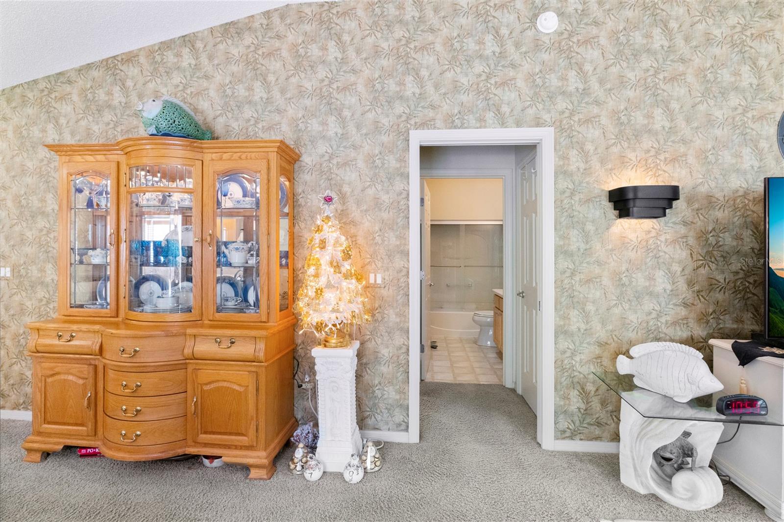 Image 13 of 34 For 2852 Leicester Terrace